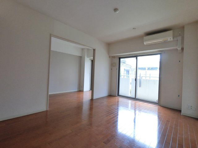 プレアデス津田沼の居間・リビング