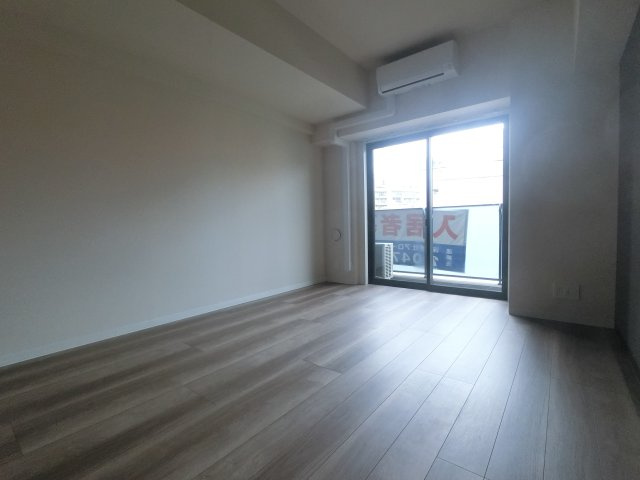 アロー東海神　３７番館の居間・リビング