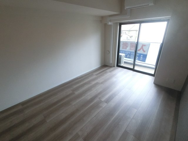 アロー東海神　３７番館の居間・リビング