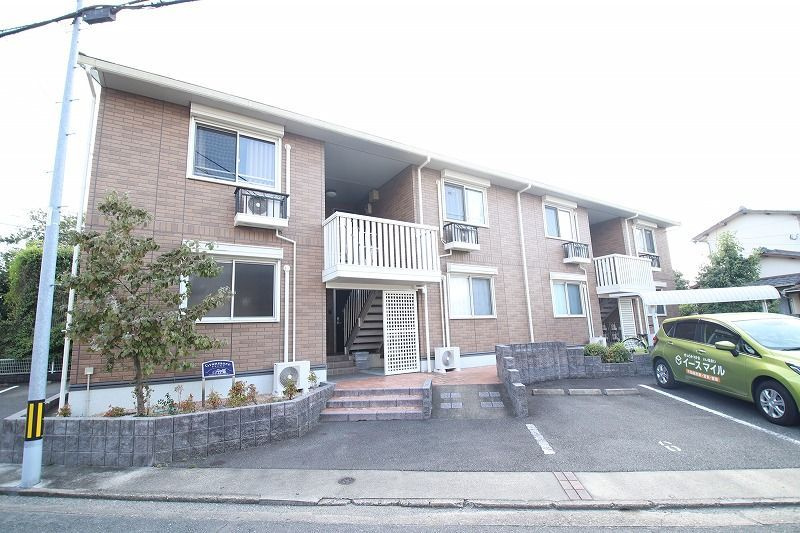 グランモアのエントランス|清潔なエントランス♪