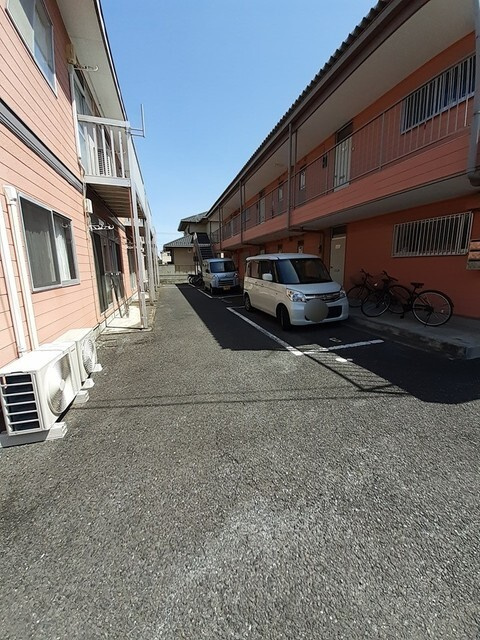島田ハイツＡの駐車場