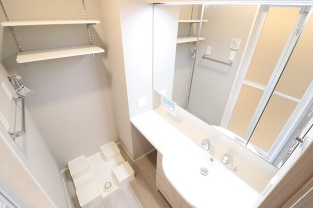 La Maison 本町の洗面所|洗面室