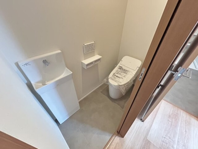 【トイレ】 | ファミリエ津之江D棟