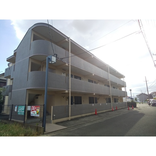 岐阜市則武中３丁目のアパート