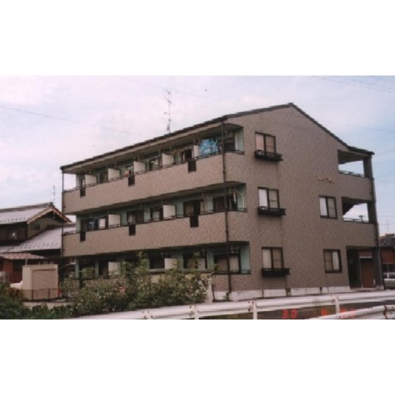 羽島市堀津町須賀南２丁目のアパート