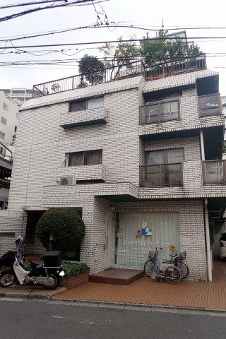 パレ・クレール白山の外観