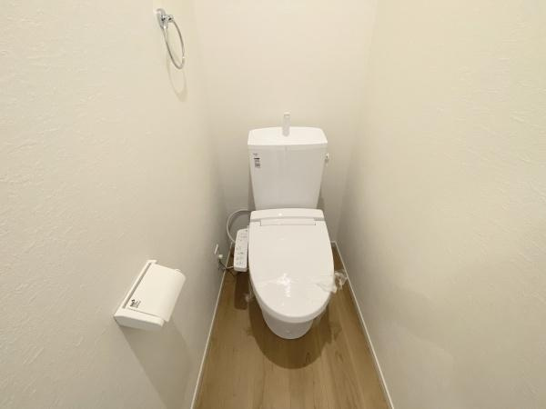 【トイレ】 | 西区玉津町今津　2期1号棟中古戸建　築後未入居