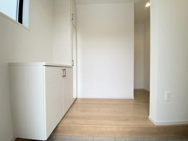 【玄関】 | 西区玉津町今津　2期1号棟中古戸建　築後未入居