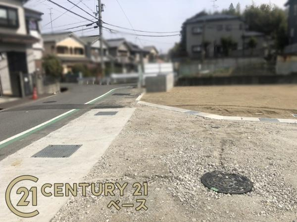 香芝市北今市７丁目 Ｇ 建築条件なし土地の前面道路含む現地写真|■現地撮影写真■落ち着いた雰囲気の閑静な住宅地内です。お気軽にお問い合わせください！