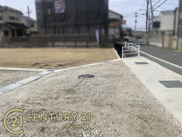 香芝市北今市７丁目 Ｇ 建築条件なし土地の前面道路含む現地写真|■現地撮影写真■小学校も徒歩圏内と子育て世代も安心！