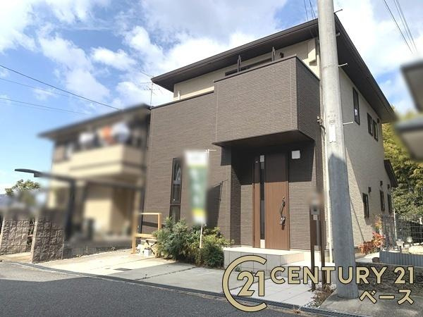 生駒市小明町　一戸建の外観