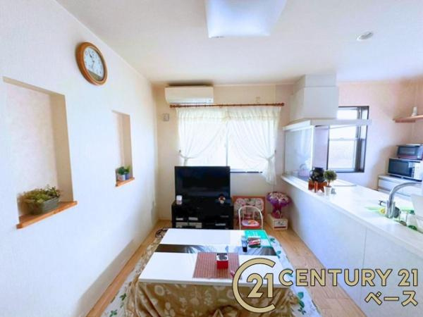 生駒郡平群町竜田川３丁目　一戸建の居間・リビング