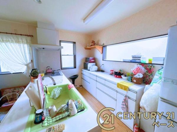 生駒郡平群町竜田川３丁目　一戸建のキッチン