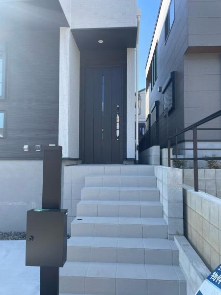 豊田市明和町第2　全1棟・1号棟の玄関|訪れる人を心地よく迎え入れます。