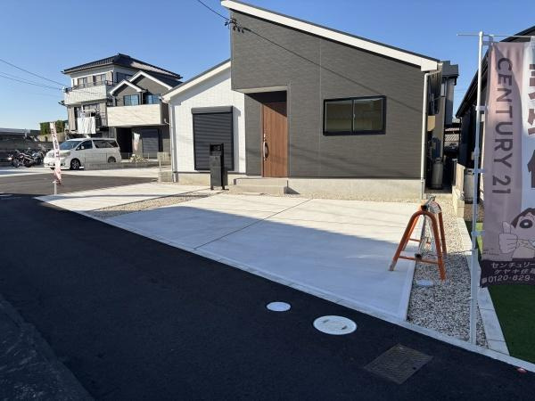 西尾吉良町富好新田24-1期　全5棟・3号棟の駐車場|３台駐車できます