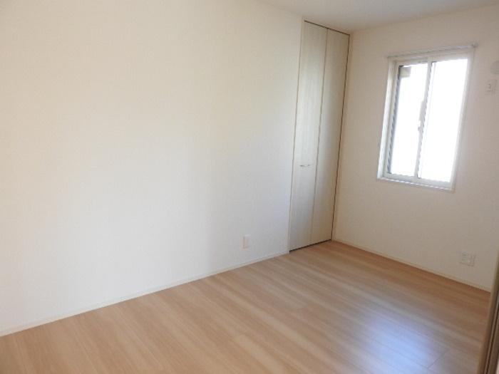 サニーグリーン北喜の内装|明るい色調の室内です