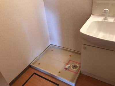 【その他】 | ヴィラージュ | 洗濯機置場