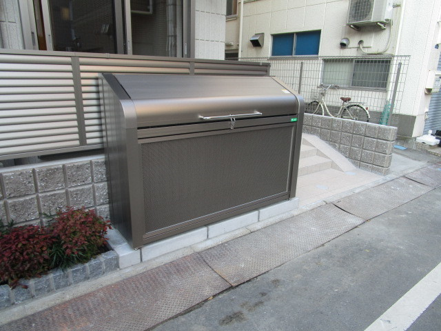 カーサ住吉のその他共用部分|★ゴミストッカー★