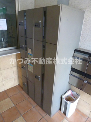 【その他共用部分】 | ヴェール朝霞台 | 不在時に役立つ宅配ボックス