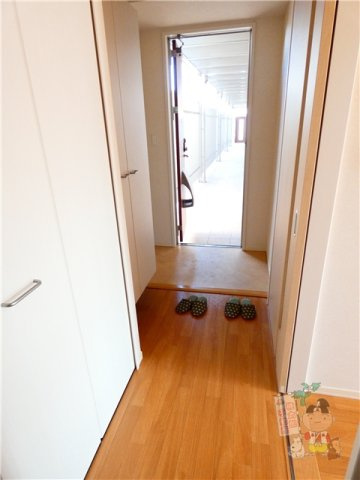 アルカ・ソラーレⅢの玄関