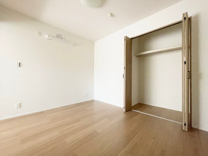 サンクレイドル郡山パークサイドの洋室