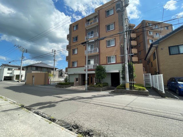 サンクレイドル郡山パークサイドの外観