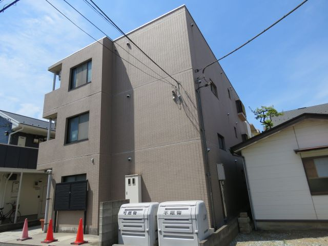 エレガンス霞ヶ関の外観