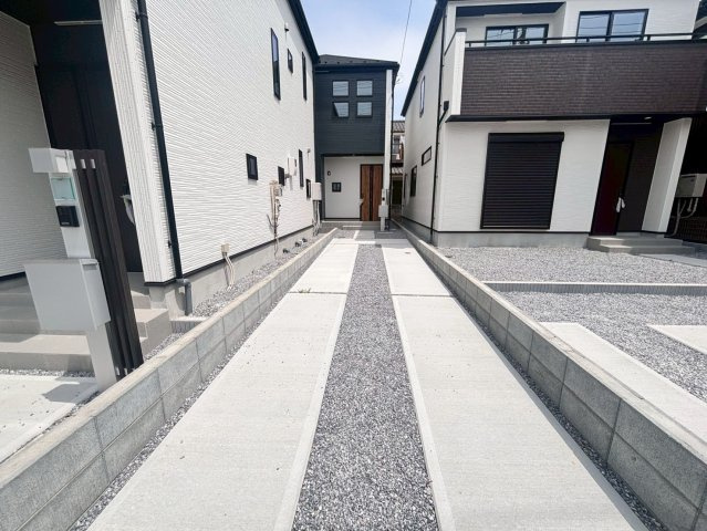 越谷市蒲生新築戸建て ■2号棟■の駐車場