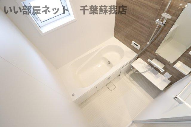 シャイングレイスの浴室|落ち着いた空間のお風呂です