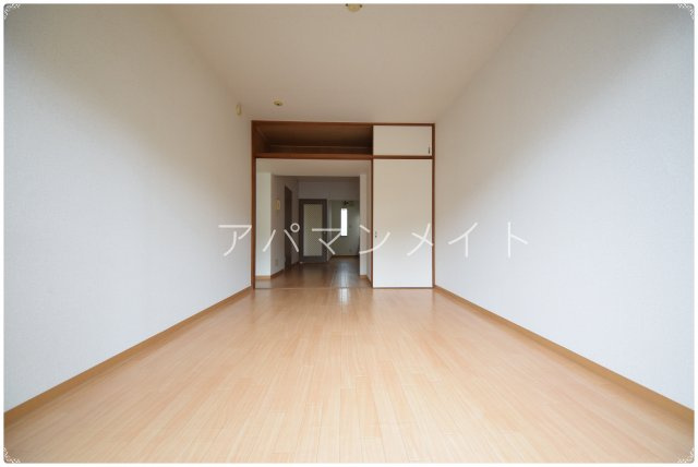 【寝室】 | りぶいんしらゆり星1 | 広くて明るいお部屋です