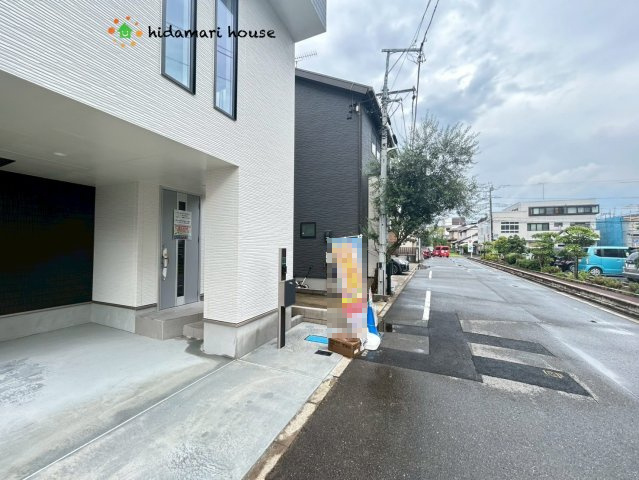 北区東大成町第1期　新築戸建　ハートフルタウン01の前面道路含む現地写真