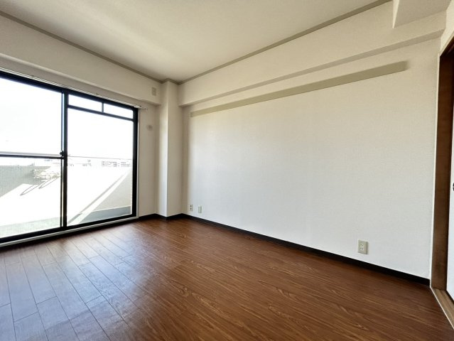 HACHIBUSE六甲のその他|使い勝手のいい洋室です