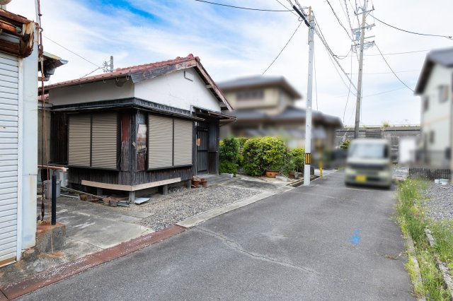 四日市市楠町南五味塚の外観