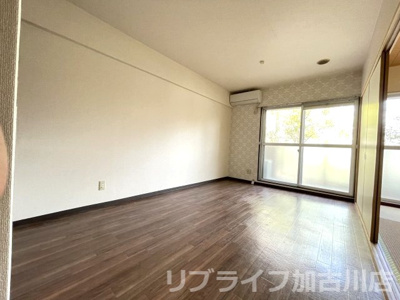 【居間・リビング】 | リアライズ加古川Ⅱ | 写真は別室参考