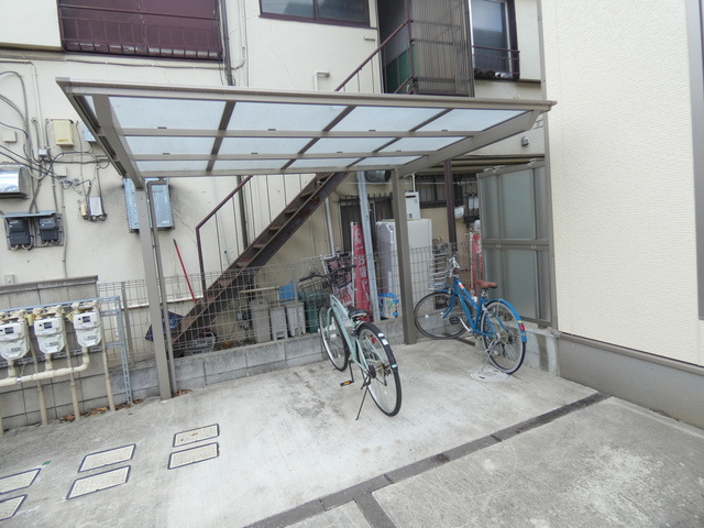 スピアージのその他共用部分|屋根付き駐輪場