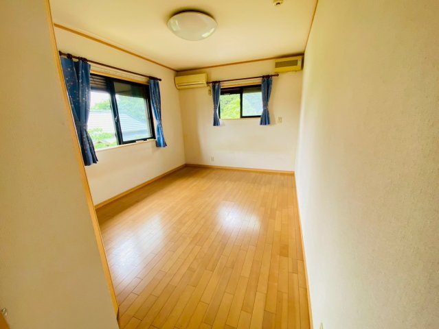 四木　中古戸建の洋室