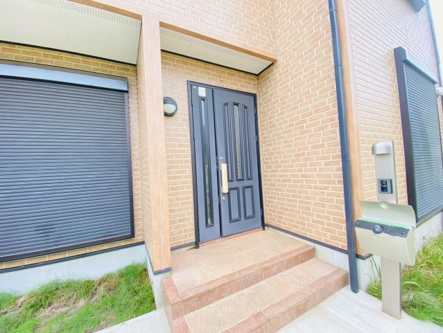 四木　中古戸建の玄関