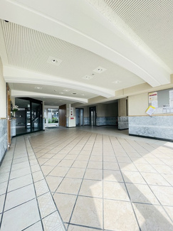 【エントランス】