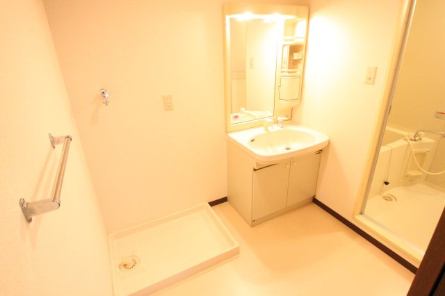 グランシャトレーＤＡＩＷＡの洗面所