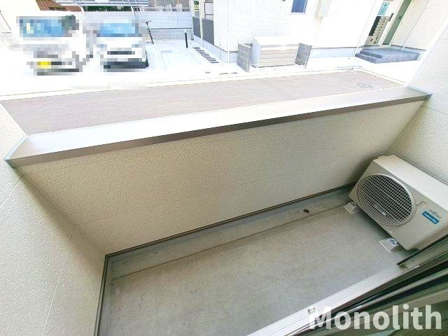 ジーメゾン上野町のバルコニー