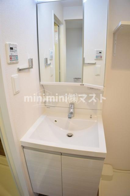 スプランディッド大阪ＷＥＳＴの洗面所