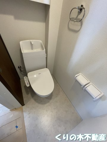 【トイレ】 | Farbe | 落ち着いた色調のトイレです