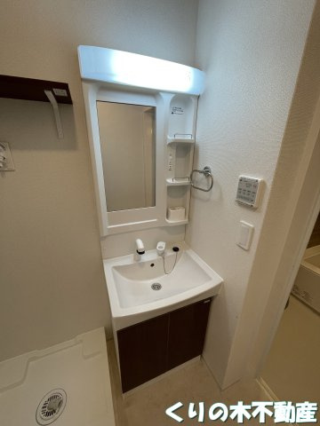 【洗面所】 | Farbe | スペースが確保できる洗面所です