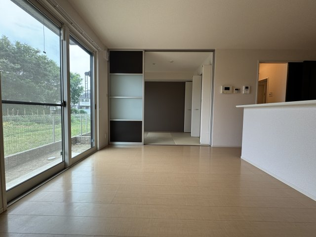 リバーサイド響の居間・リビング