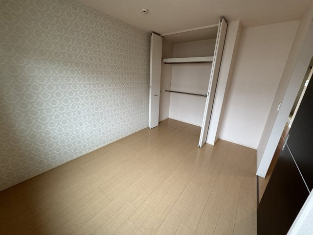 リバーサイド響の洋室