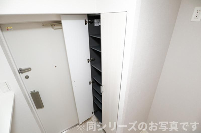 【玄関】 | サヴォイ　ヴァンヴェール　★プライスホームなら仲介手数料が割引価格です★