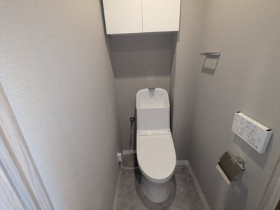 【トイレ】 | ディオフェルティ鈴蘭台ガーデンヒルズ | トイレも新調しており、お手入れも楽です。