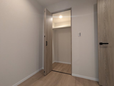 【収納】 | ディオフェルティ鈴蘭台ガーデンヒルズ | 奥行きのあるクローゼットで収納力があります。