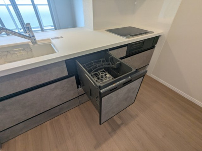 【キッチン】 | ディオフェルティ鈴蘭台ガーデンヒルズ | 食洗機付きで家事の時短につながります。