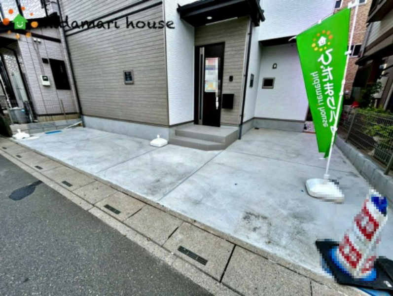 見沼区新堤第1期　新築戸建　ハートフルタウンAの駐車場